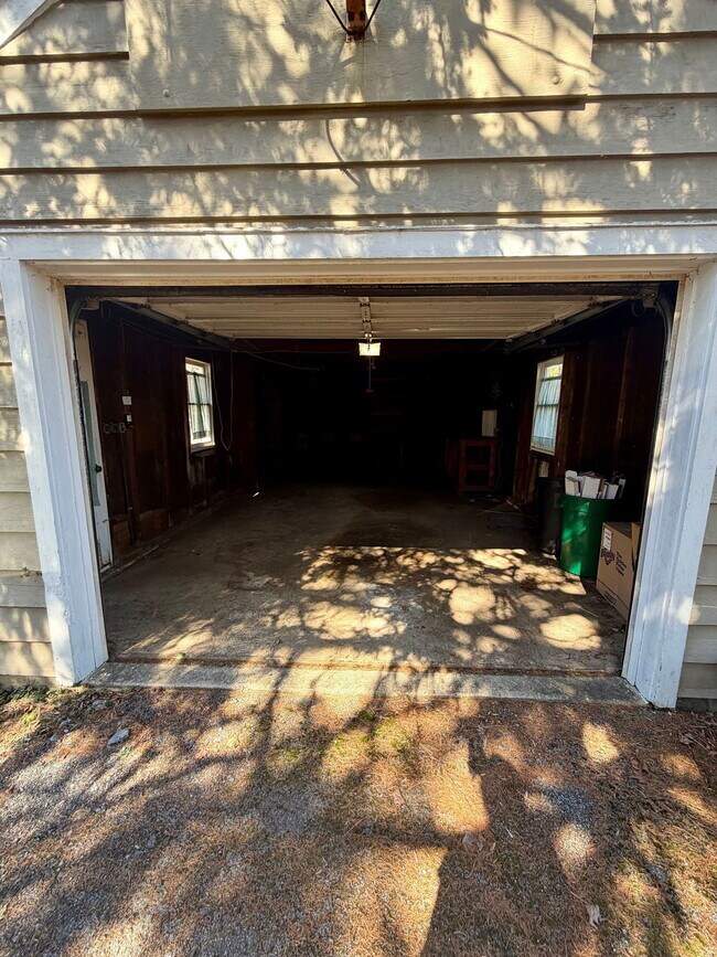 Building Photo - 111 Atkins Ave