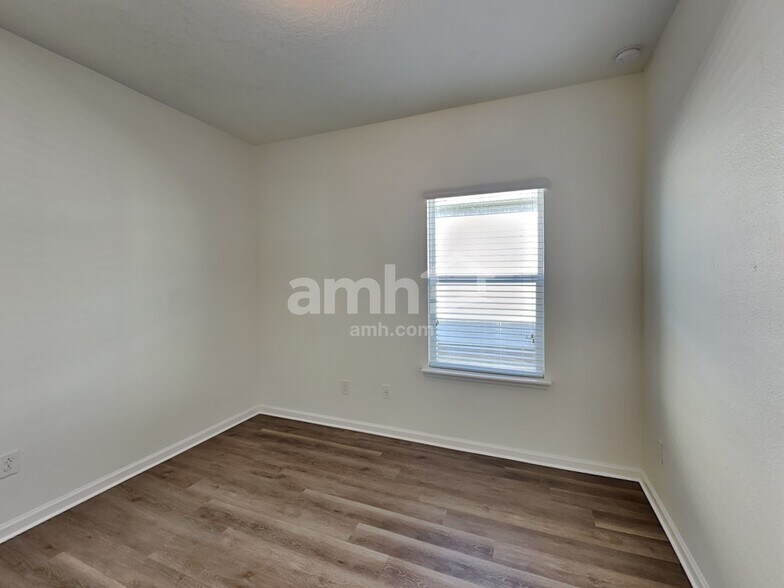 Building Photo - 144 Athens Dr