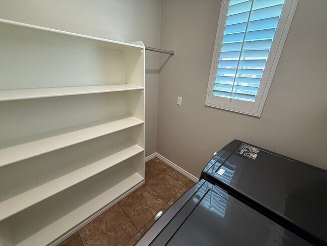 Building Photo - Stunning 4-Bedroom Home with Solar, EV Charger, and a Loft in Valencia