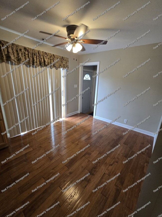 Building Photo - Three Bedroom Ranch w/ Finished Basement