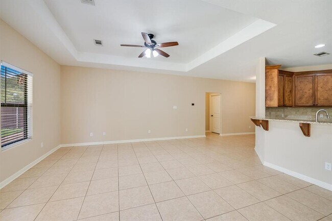 Building Photo - 14711 Longbranch Dr