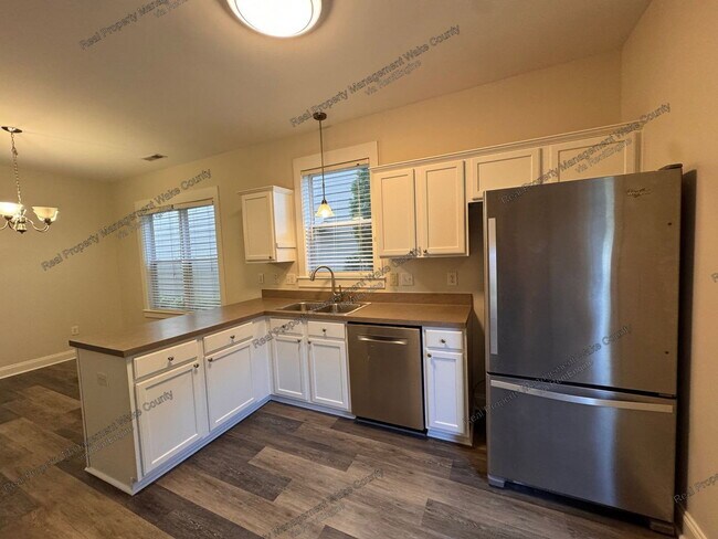 Building Photo - 10908 Connally Ln