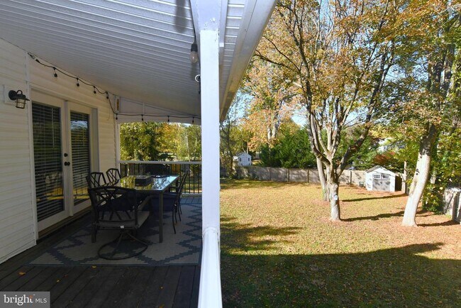 Building Photo - 1 Orchard Ln