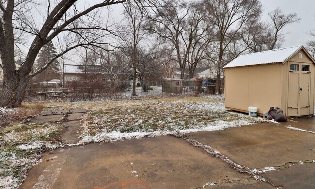 Building Photo - Charming 4-Bedroom Ranch in Sauk Village