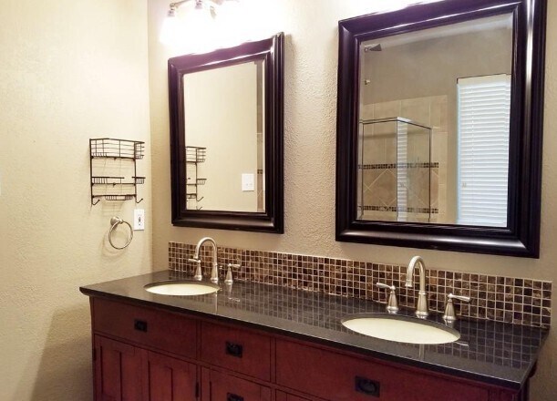 Building Photo - 1032 Sugarberry Ln