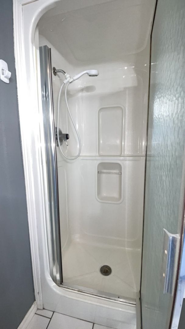 Building Photo - Well-maintained 3-bedroom, 2-bath home in ...