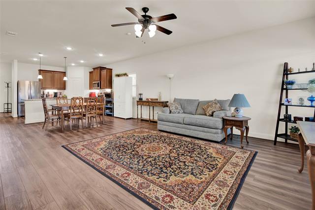 Building Photo - 7839 Ashwood Dr