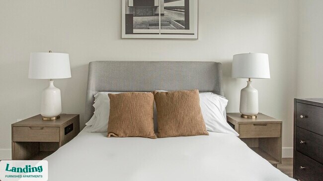 Building Photo - 1999 E Boston St