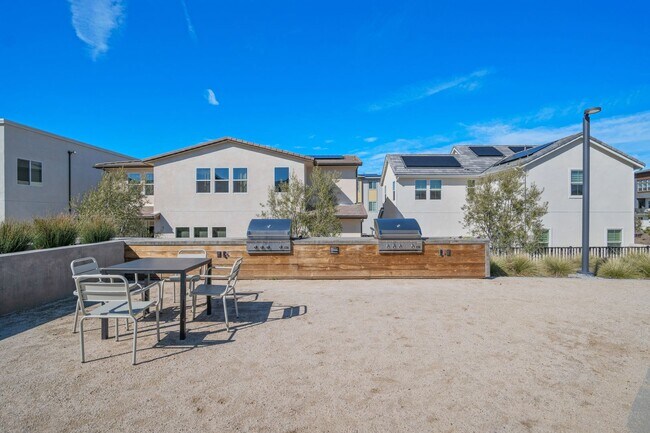 Building Photo - 27233 W Red Willow Ct