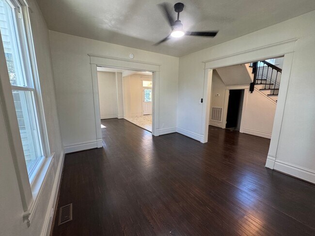 Building Photo - Updated 3-Bedroom, 2-Bath with all new appliances.