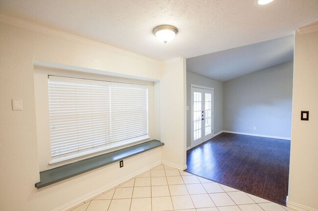 Building Photo - 5713 Baker Dr