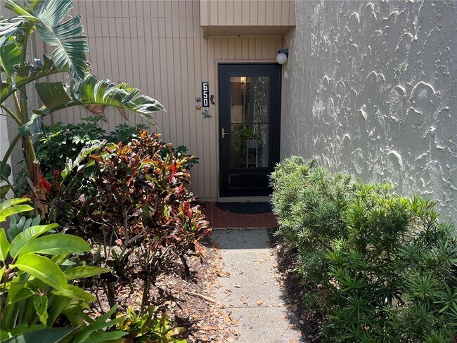 Building Photo - 650 Bird Bay Cir