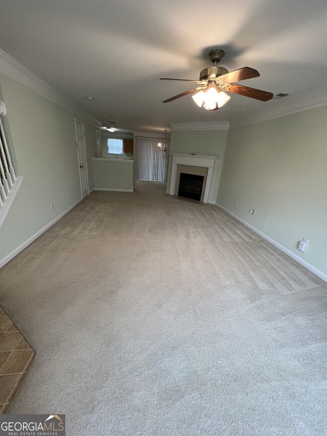 Building Photo - 805 Crestwell Cir