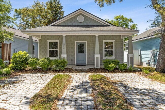 Primary Photo - Amelia Island Cottage - Excellent condition