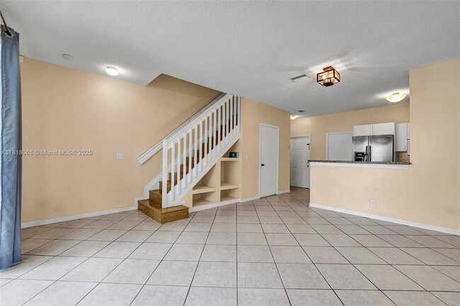 Building Photo - 3905 San Simeon Ln