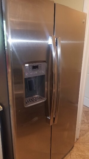 Building Photo - "Charming 2-Bed Condo Retreat in Oxon Hill...