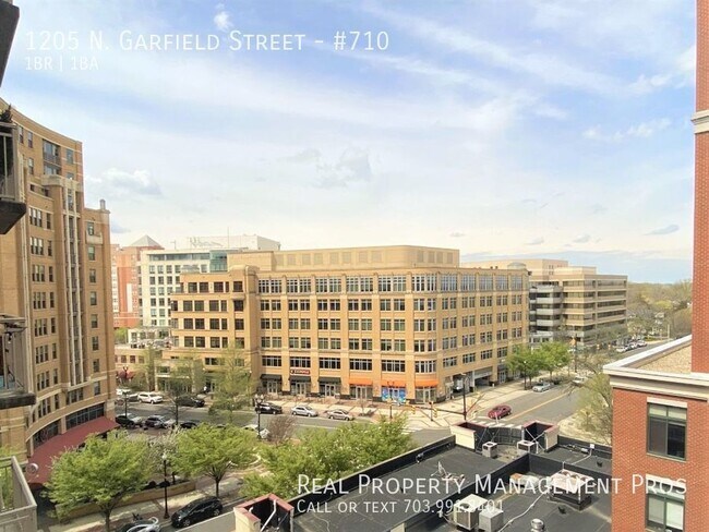 Building Photo - Beautiful Condo at Popular Station Square,...