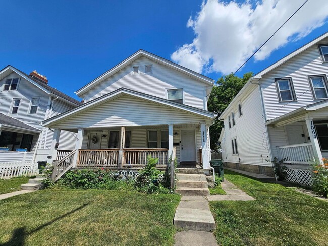 Primary Photo - 1068 Scott St