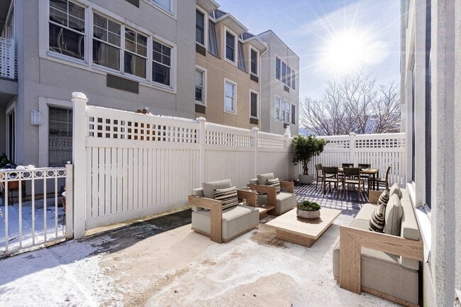 Building Photo - 30 CONSTITUTION Way