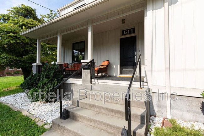 Building Photo - 511 Alabama St
