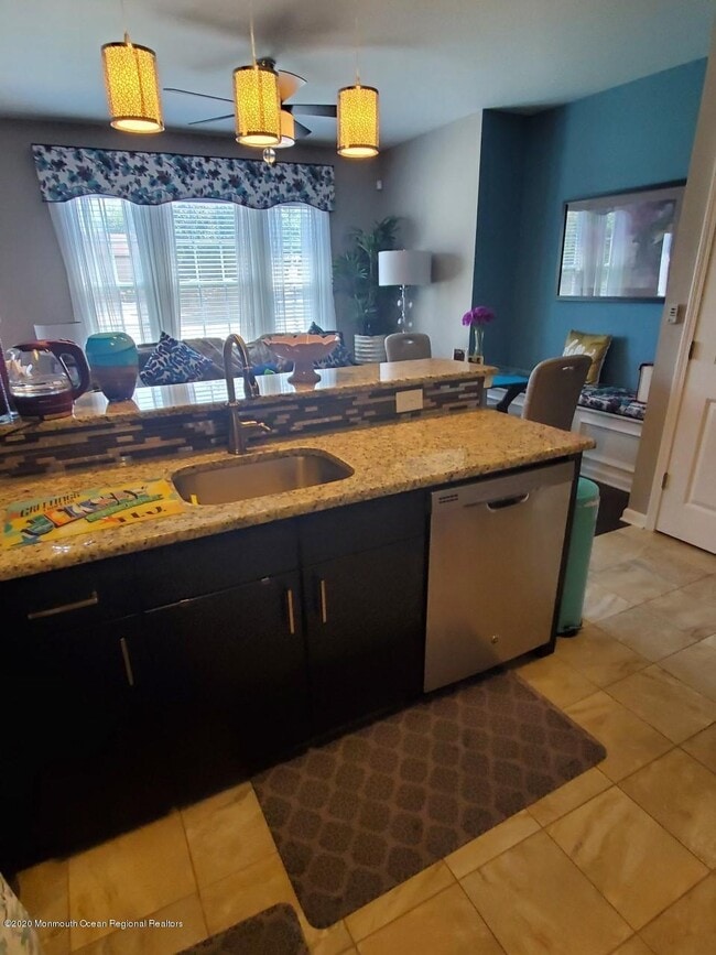 Building Photo - 99 Steiner Ave