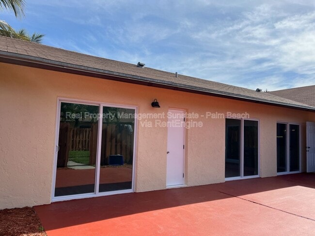 Building Photo - 1080 Summit Pl Cir