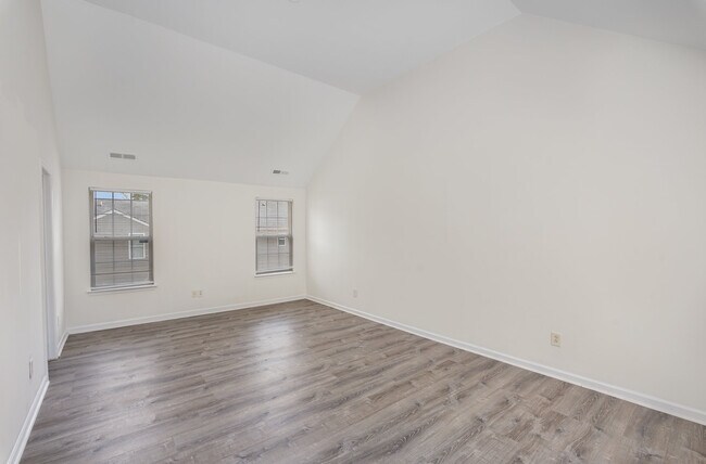 Building Photo - 400 Erin Taylor Ln