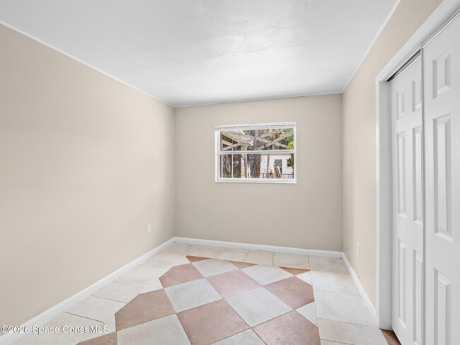 Building Photo - 21 Lime Ave