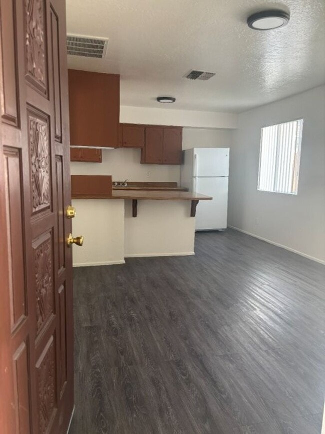 Building Photo - 771-773.5 Brighton