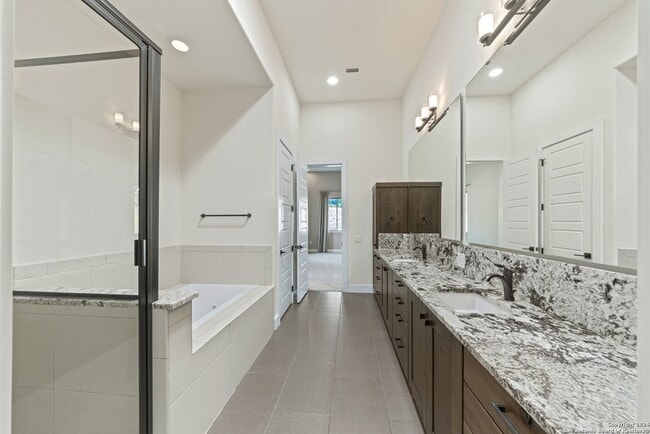 Building Photo - 6705 Abarth Ln