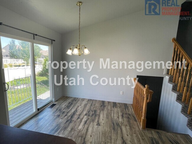 Building Photo - Spanish Fork Home