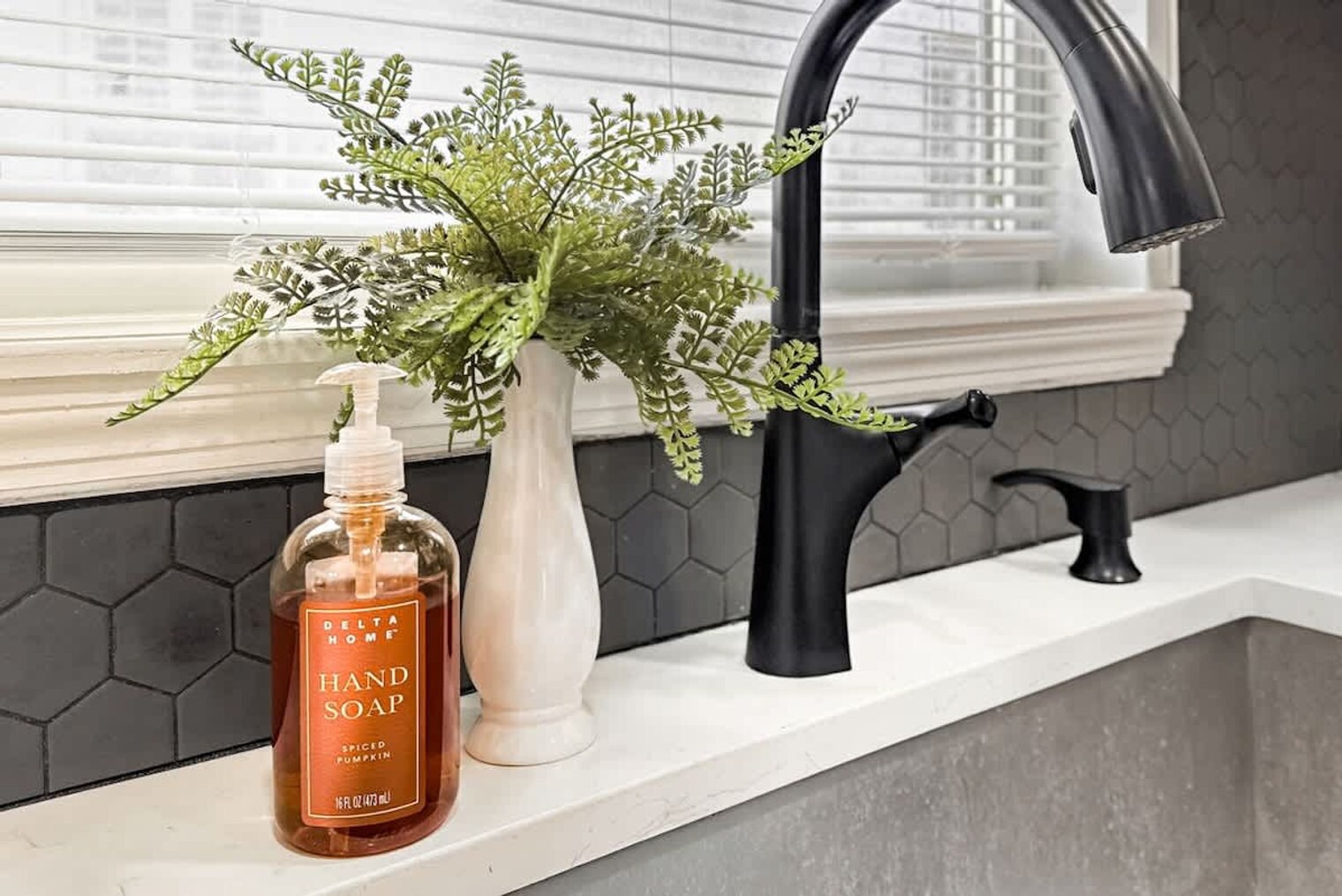 Building Photo - 242 Blue Jay Way