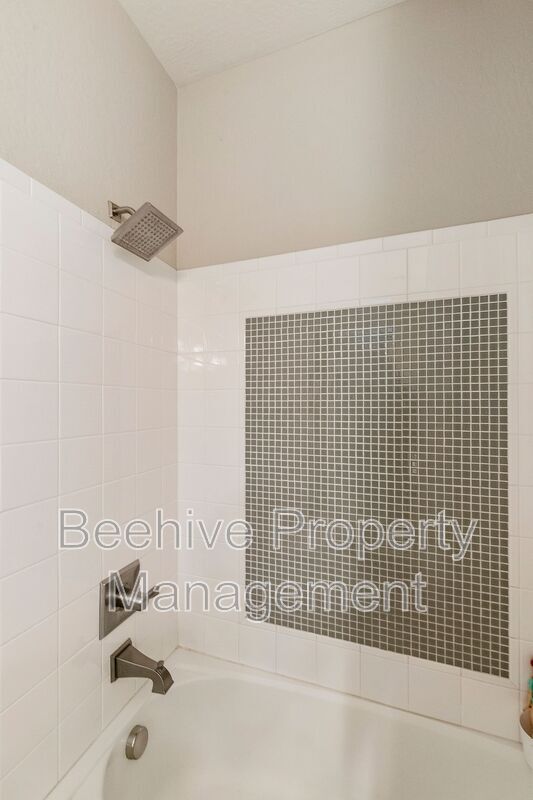 Building Photo - 22282 E Pickett Ct