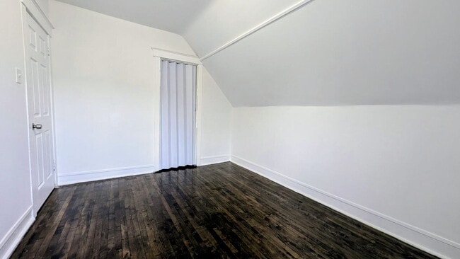 Building Photo - Updated 3-Bedroom | 1.5-Bath | Central AC | In-Unit Laundry – $1,800/month