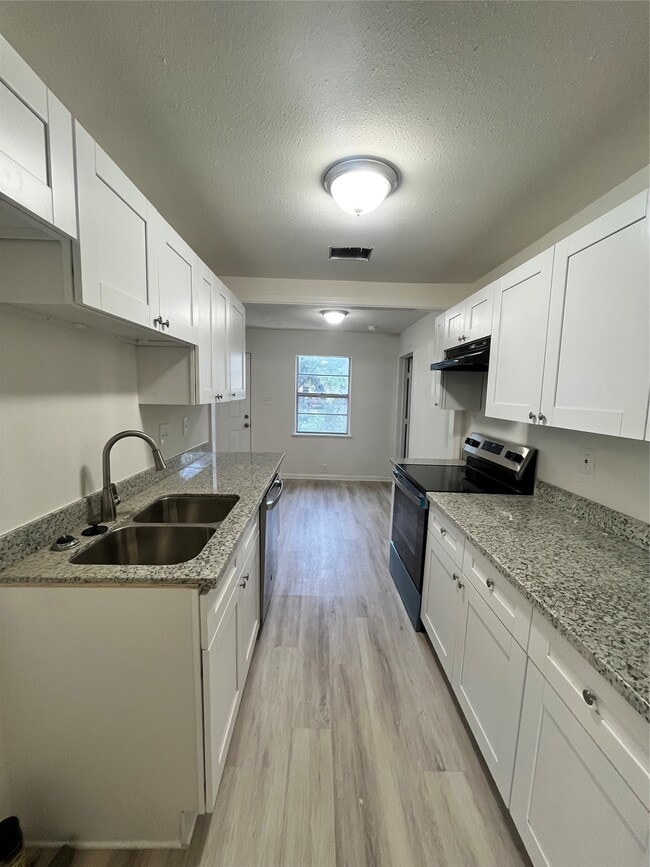 Building Photo - 6606 Anderson St