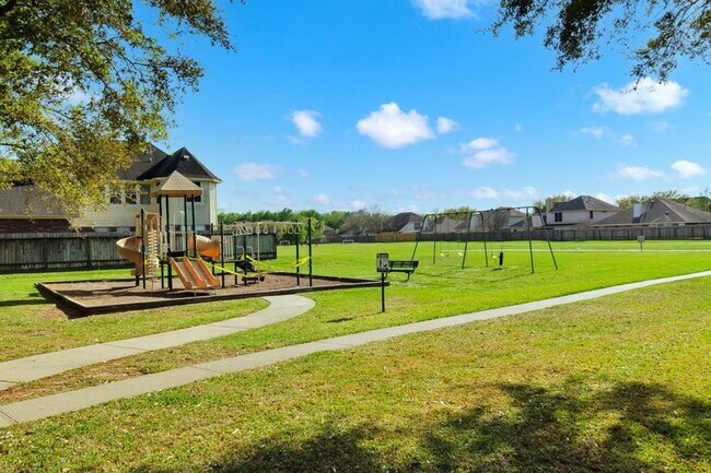 Building Photo - 11830 Copperas Creek Dr