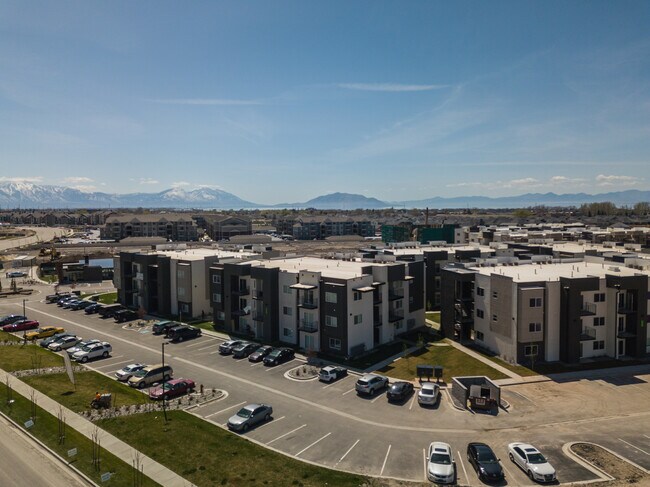 Building Photo - 217 N 670 E