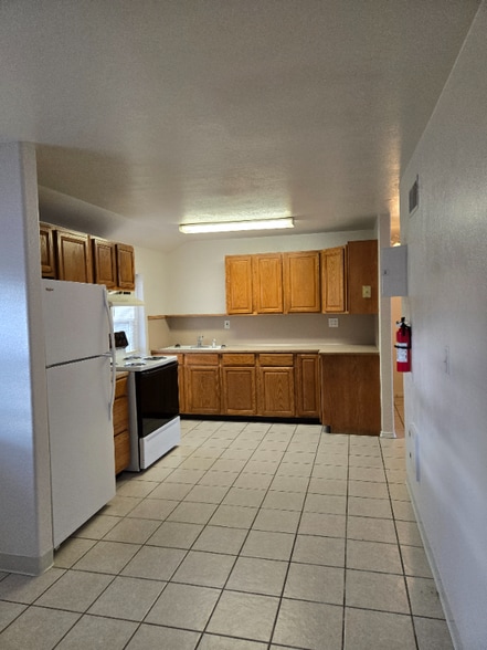 Building Photo - 109 N Kimball Ave