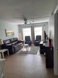 Building Photo - 7837 Golf Cir Dr