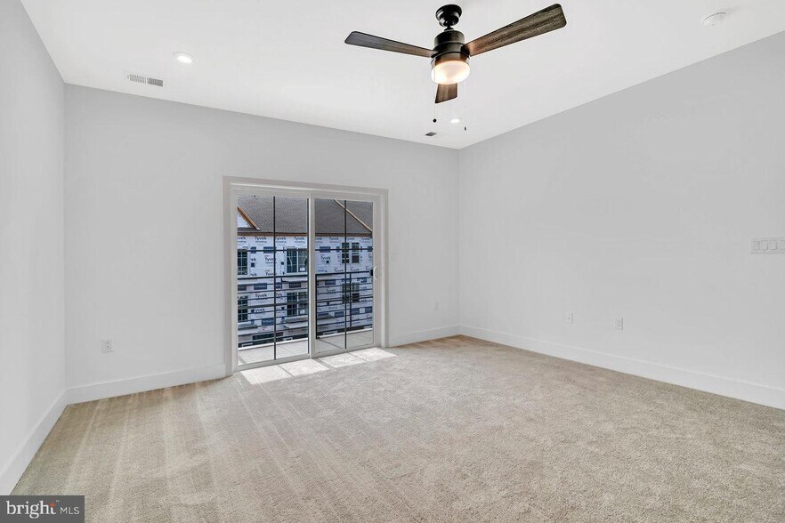 Building Photo - 10208 Donatello Dr