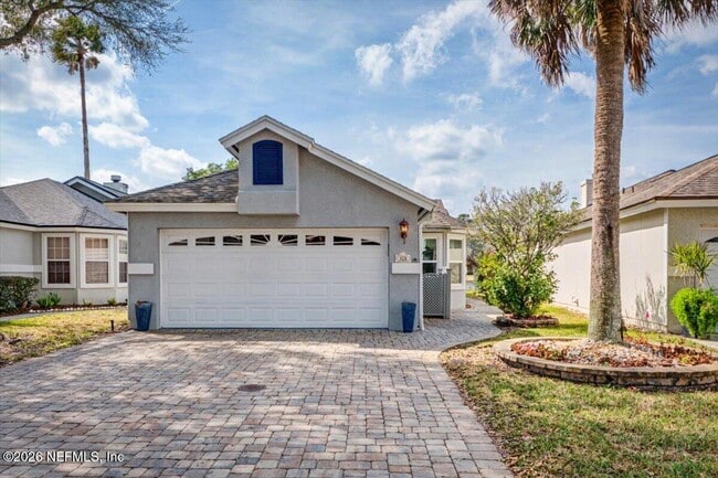 Building Photo - 821 Tournament Rd