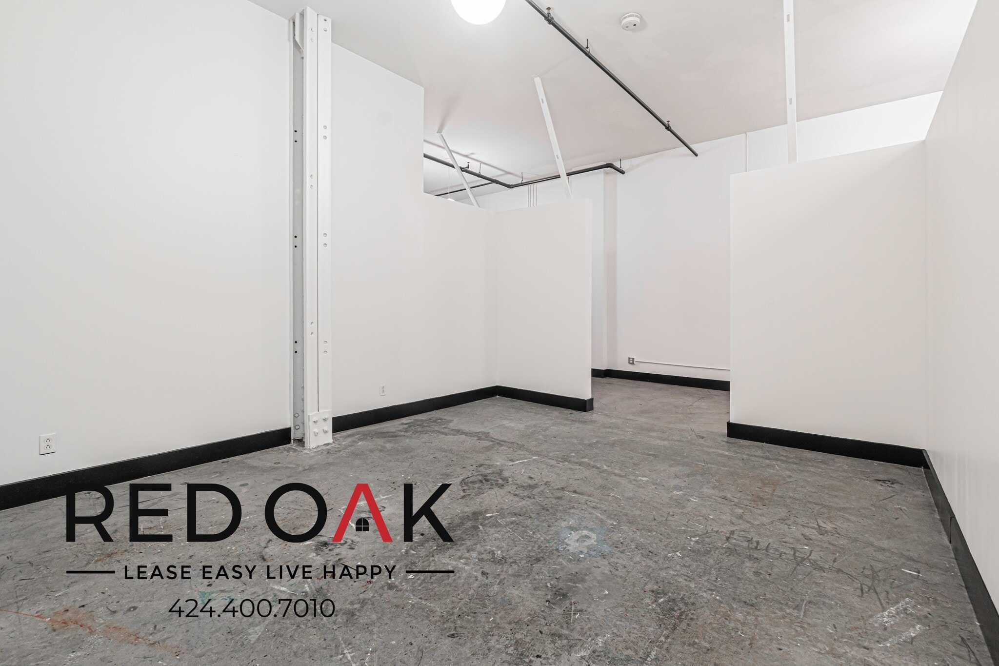 Building Photo - 620 Main St