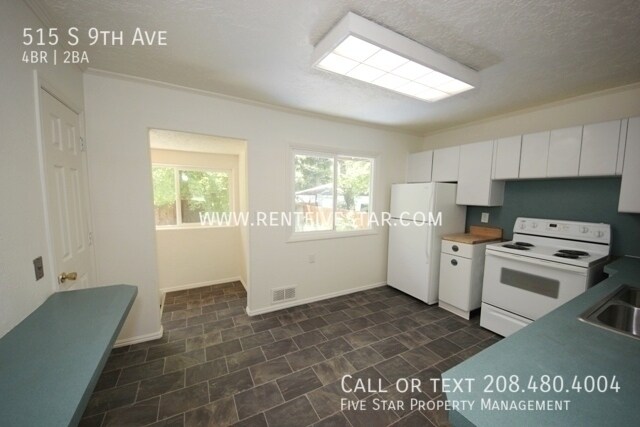 Building Photo - 515 S 9th Ave