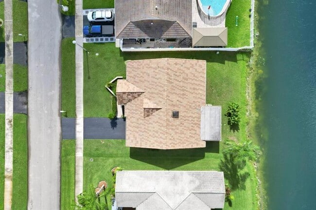 Building Photo - 7680 NW 23rd St