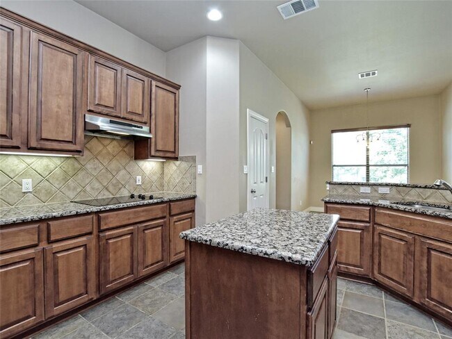 Building Photo - 131 Huck Finn Trail
