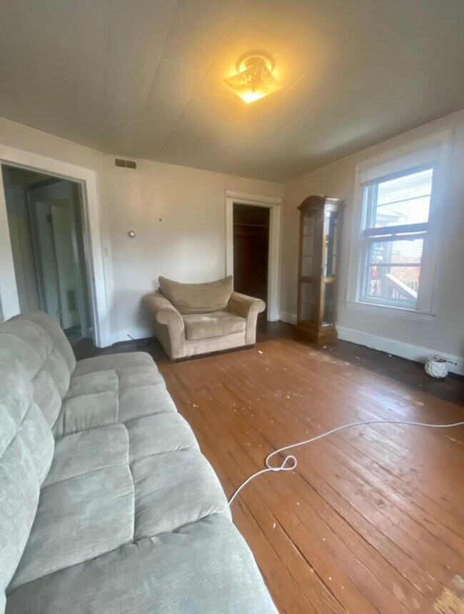 Building Photo - 113 Maryland St