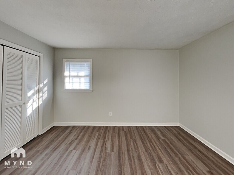 Building Photo - 5445 Mill Valley Dr