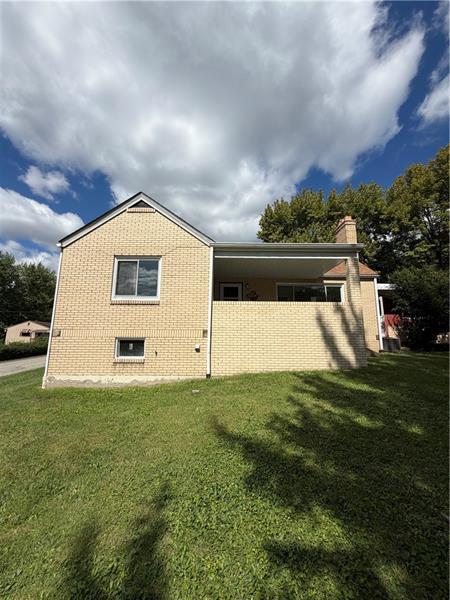 Building Photo - 306 Valley Dr