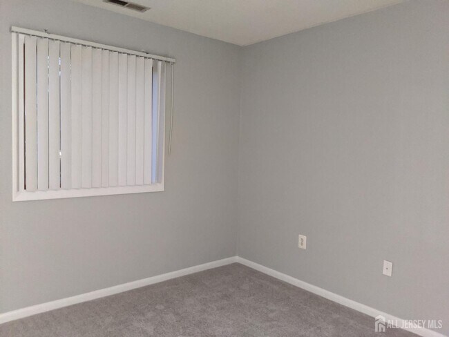 Building Photo - 4805 Ravens Crest Dr