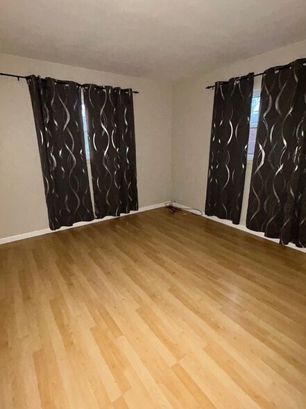 Building Photo - 2049 Tremainsville Rd